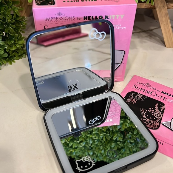 Impressions x Hello kitty compact mirror - Picture 6 of 6